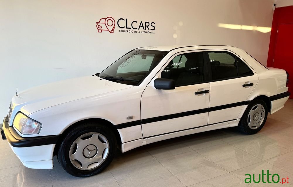 1997' Mercedes-Benz Classe C photo #2