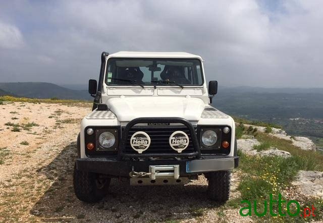 1997' Land Rover Defender 90 300 TDi photo #1