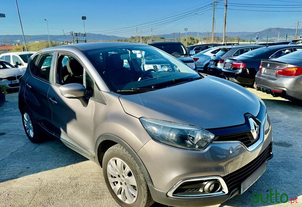 2013' Renault Captur 1.5 Dci photo #1
