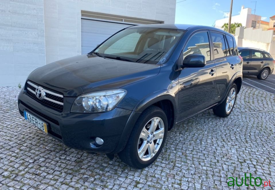 2007' Toyota RAV4 photo #1