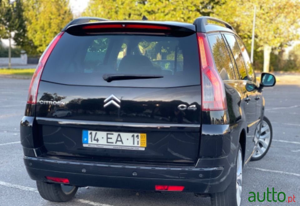 2007' Citroen C4 Grand Picasso photo #4