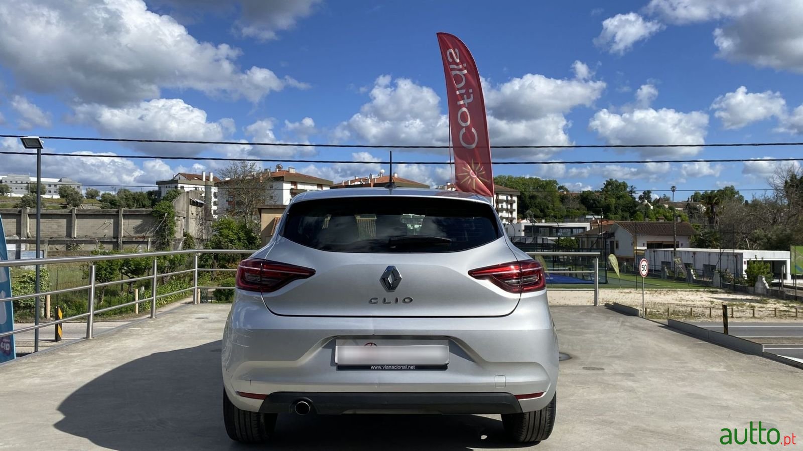 2020' Renault Clio photo #5