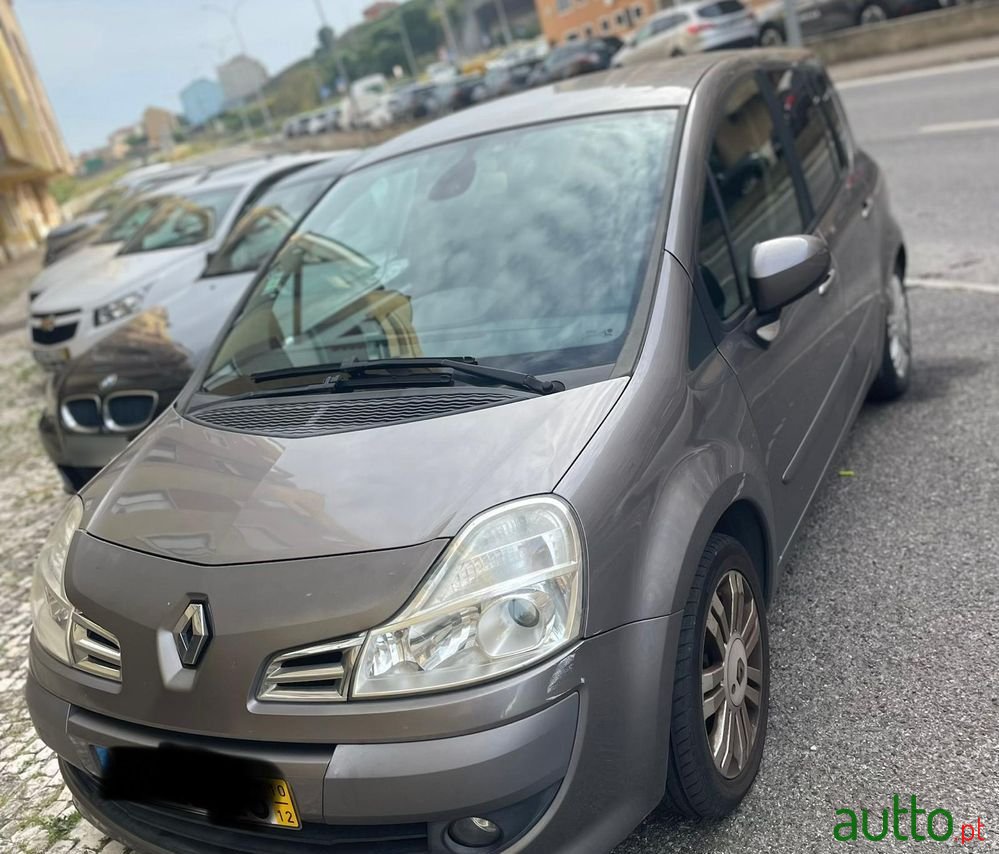 2010' Renault Modus photo #3