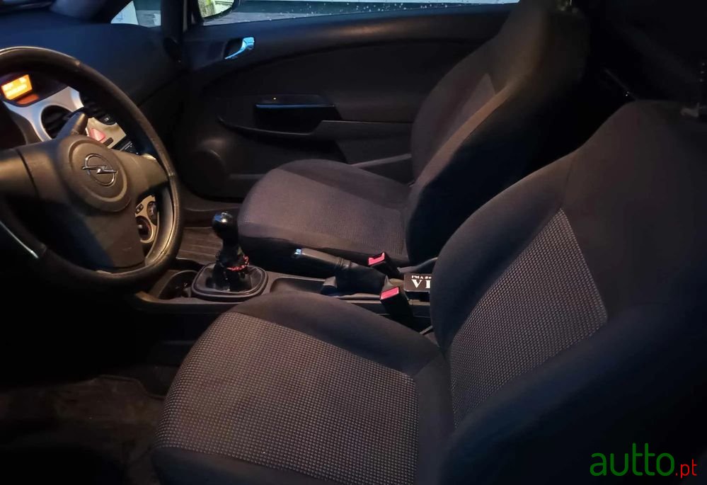 2009' Opel Corsa photo #3