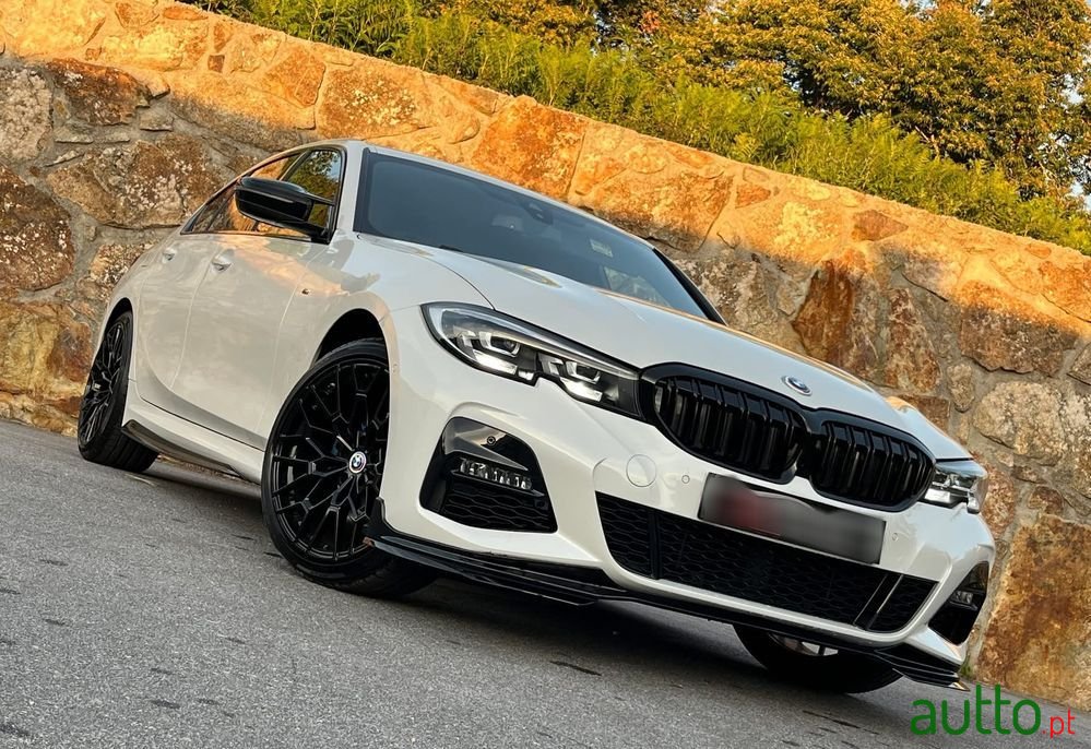 2021' BMW Série 3 D Pack M Auto photo #4