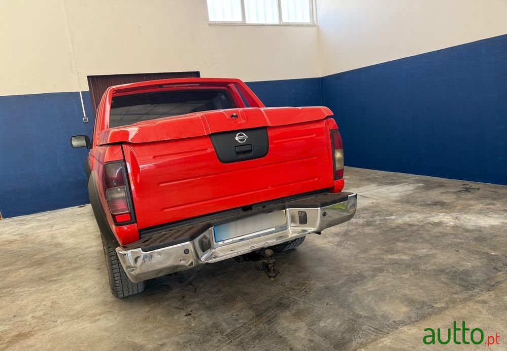 2004' Nissan Navara photo #5