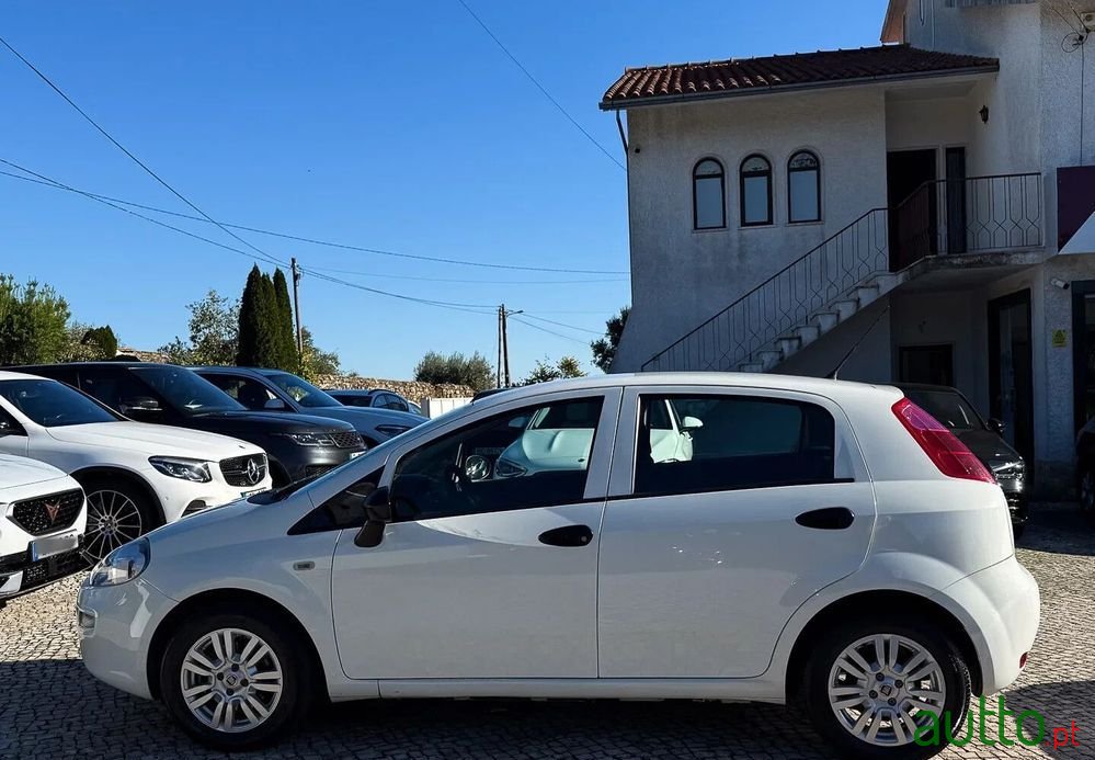 2018' Fiat Punto photo #5