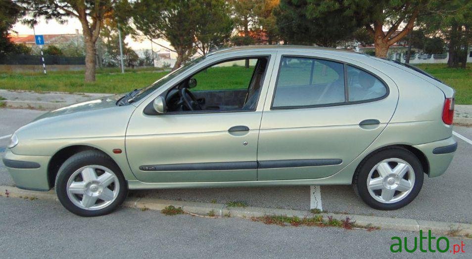 2001' Renault Megane 1.9 Dci Expression photo #3