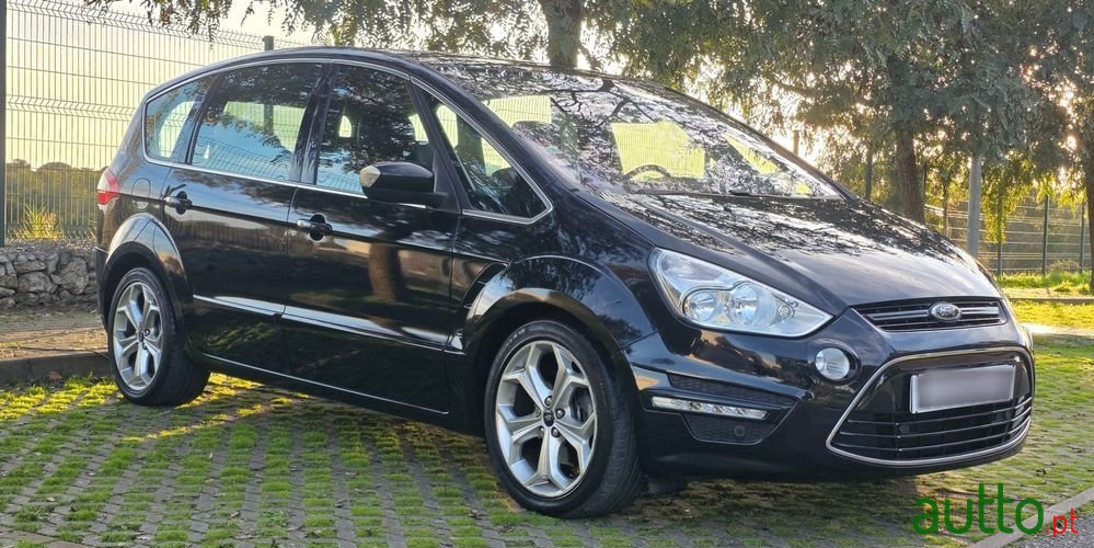 2010' Ford S-Max photo #4