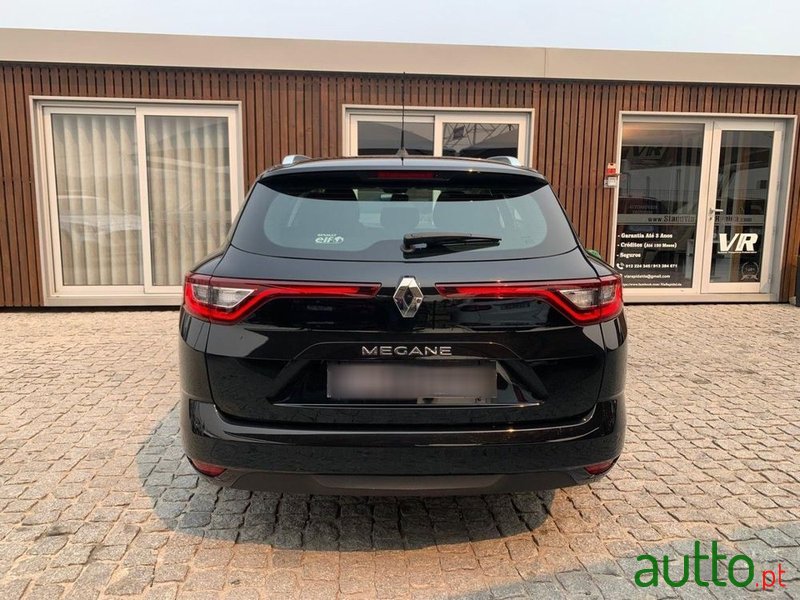 2017' Renault Megane Sport Tourer photo #5