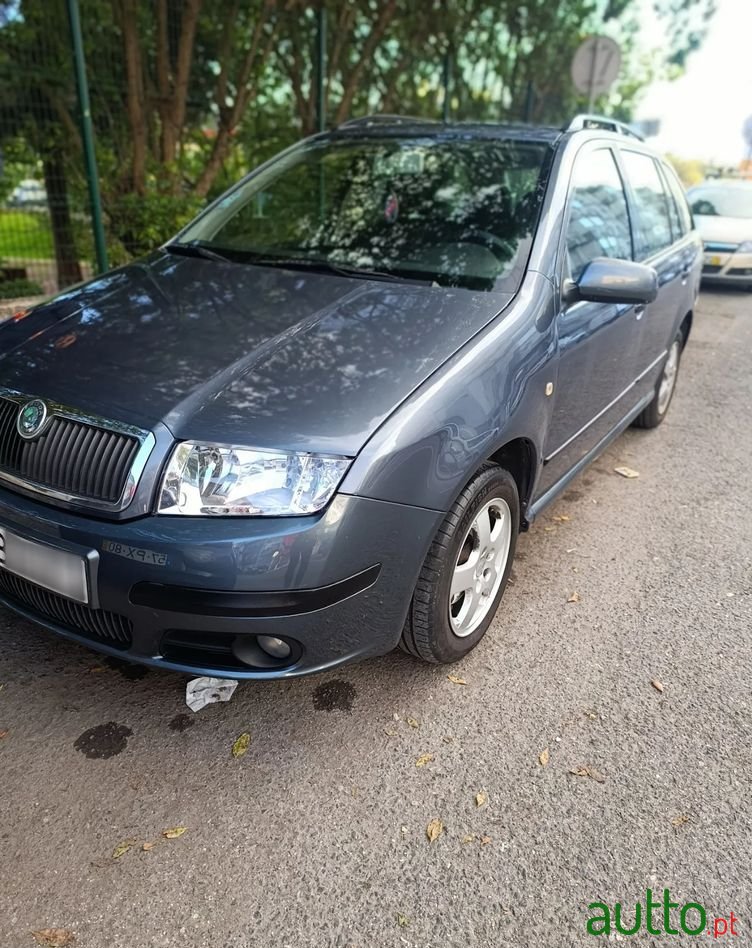 2006' Skoda Fabia Break photo #2