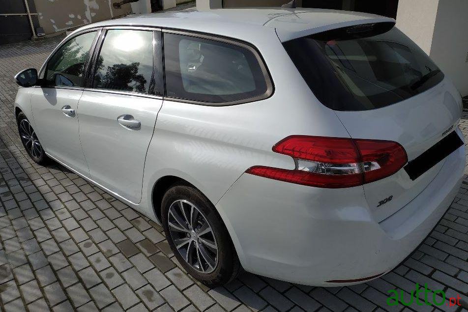 2015' Peugeot 308 Sw photo #3