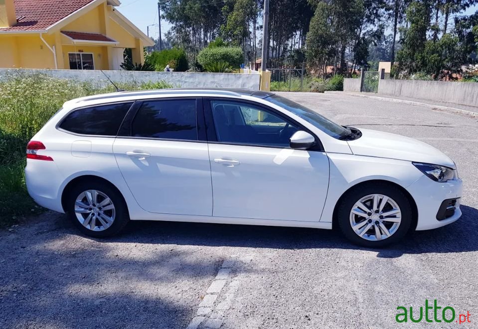 2017' Peugeot 308 Sw photo #4