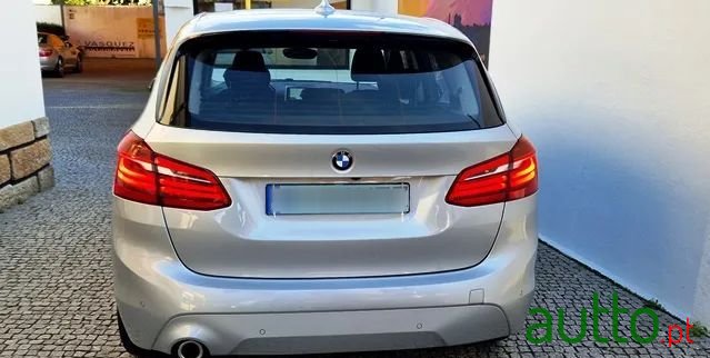 2020' BMW 216 Active Tourer photo #5