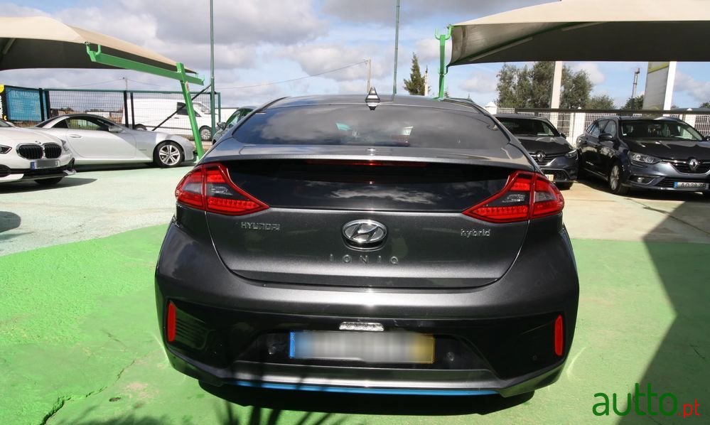 2019' Hyundai Ioniq photo #6