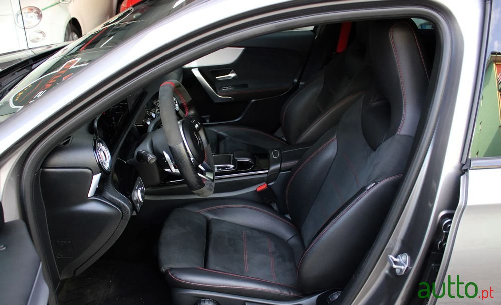 2018' Mercedes-Benz Classe A photo #6