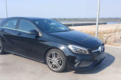 2018' Mercedes-Benz 180