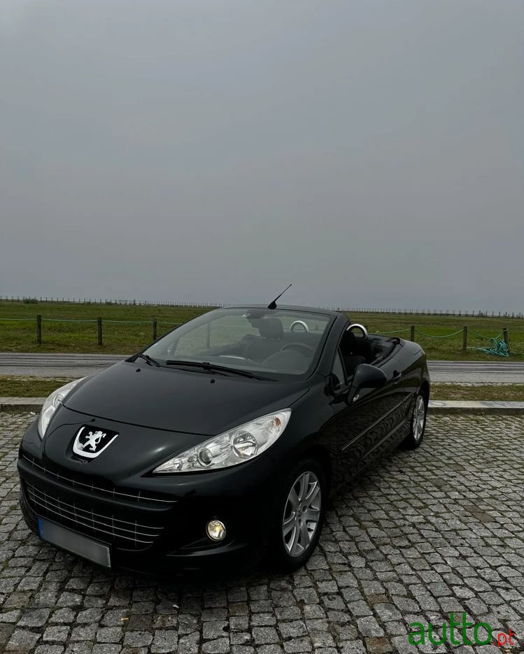 2010' Peugeot 207 1.6 photo #2