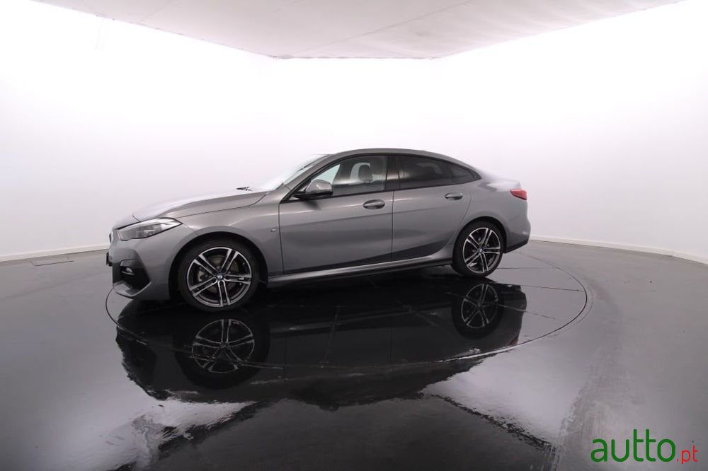 2023' BMW Série 2 photo #2