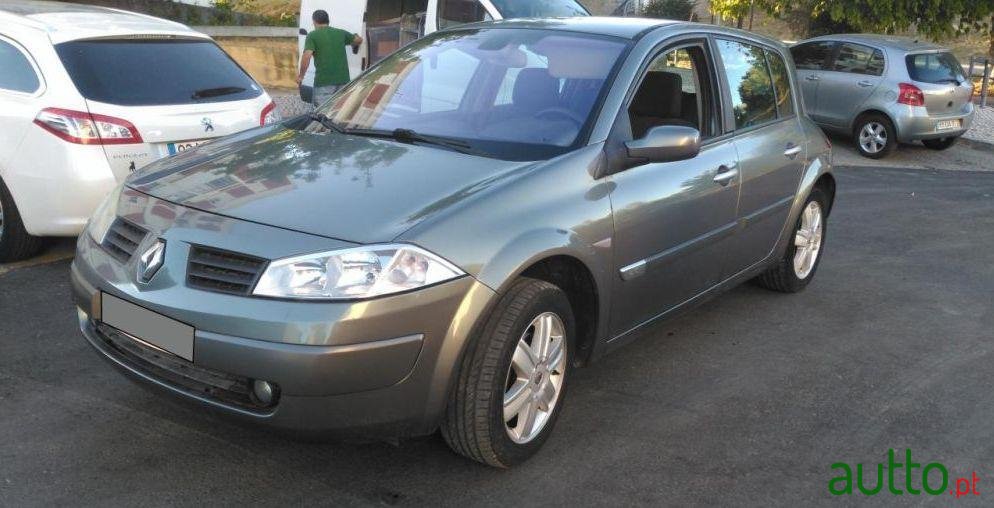 2003' Renault Megane photo #2