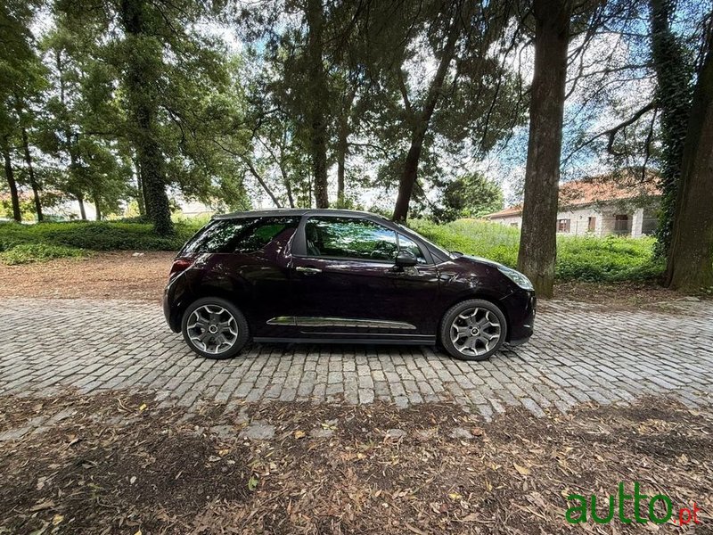 2014' Citroen DS3 1.2 Vti Chic Etg photo #5