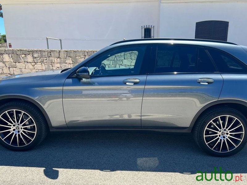 2022' Mercedes-Benz GLC 220 photo #3