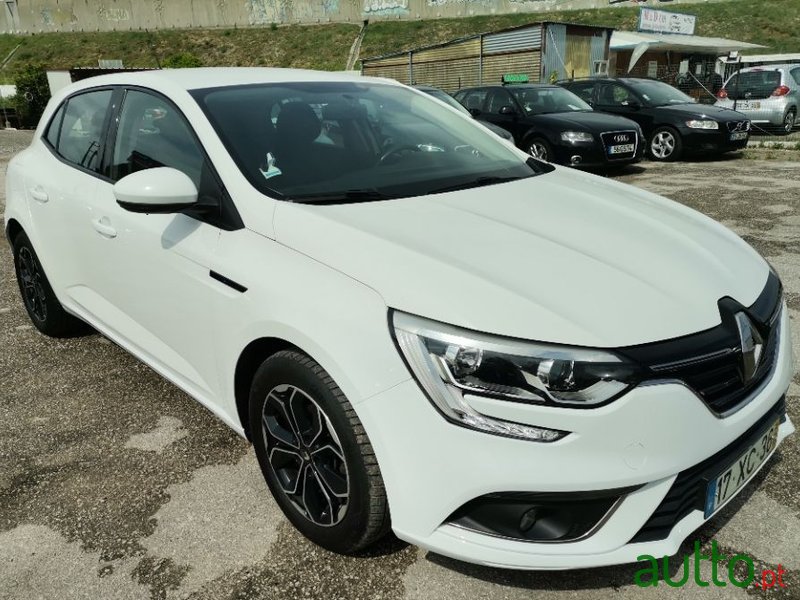 2016' Renault Megane photo #1