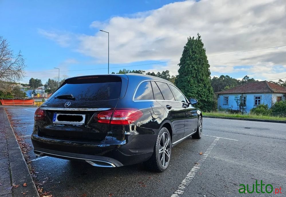 2019' Mercedes-Benz C 300 De Edition photo #4