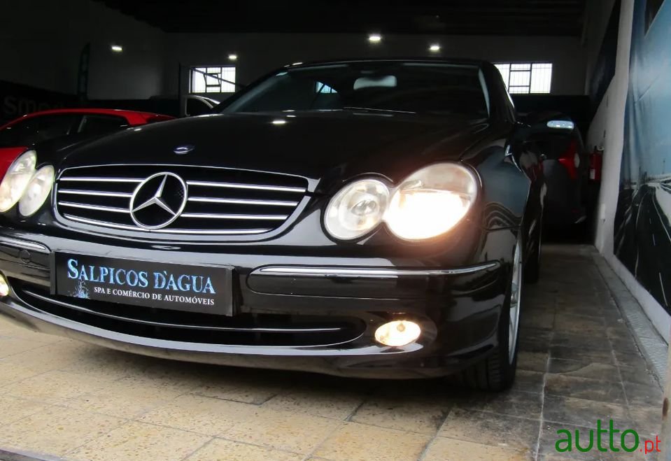 2004' Mercedes-Benz Clk-200 photo #4