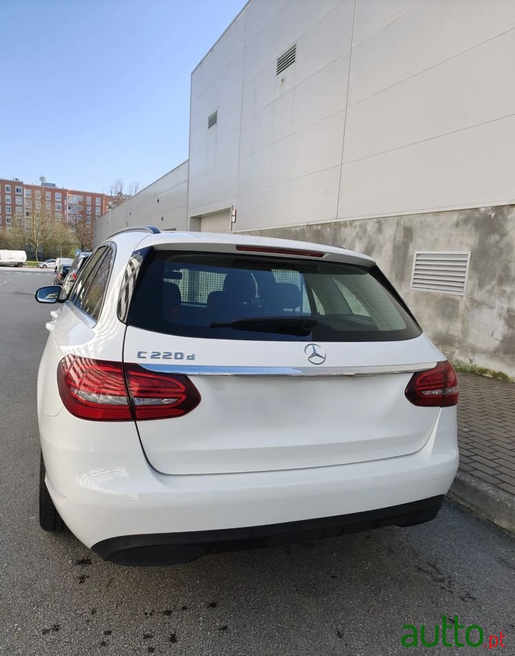 2019' Mercedes-Benz Classe C D Station 9G-Tronic photo #4