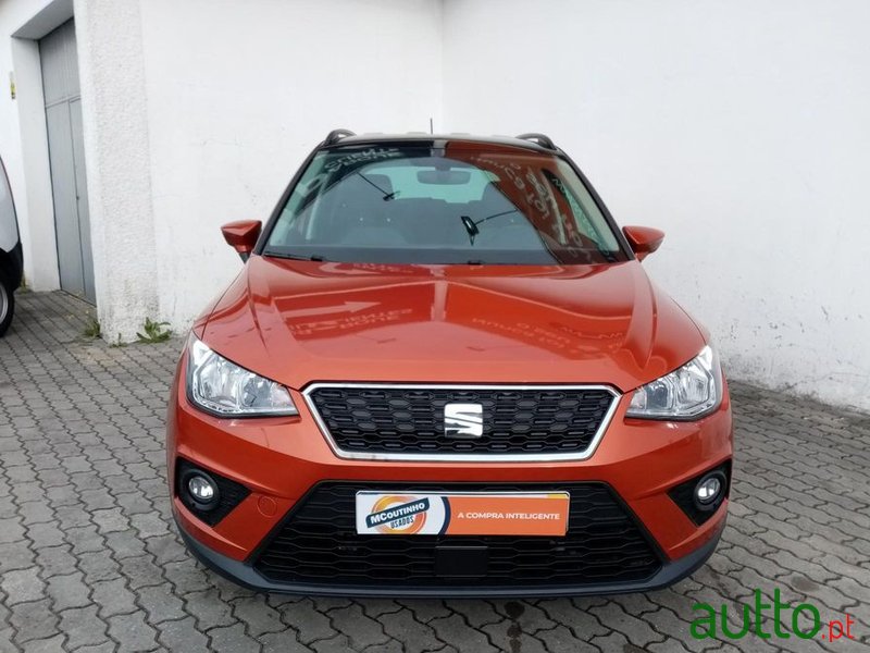 2020' SEAT Arona photo #2