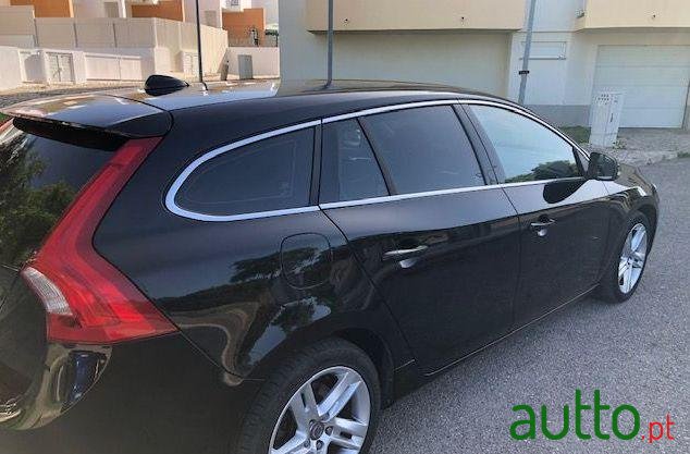 2014' Volvo V60 photo #5