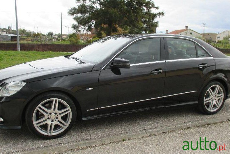 2010' Mercedes-Benz E-250 Cdi Amg photo #1