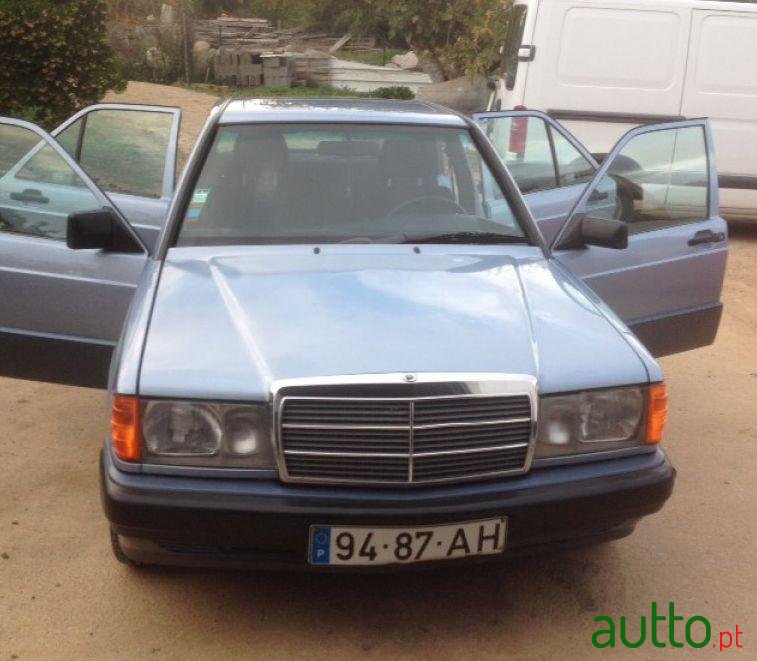 1992' Mercedes-Benz 190 photo #2