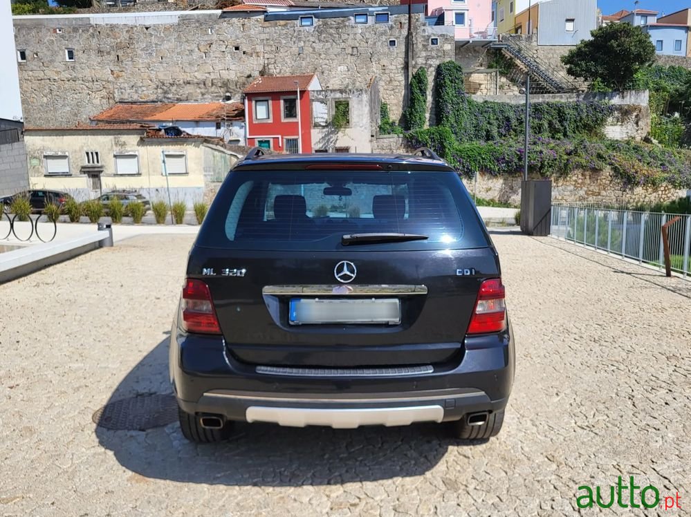 2006' Mercedes-Benz Classe M Cdi photo #6