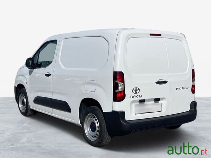 2022' Toyota ProAce photo #2
