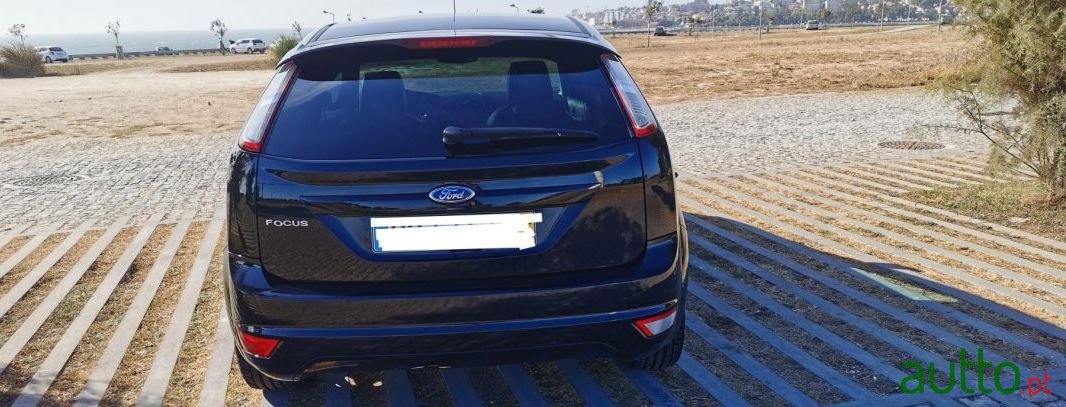 2008' Ford Focus photo #3