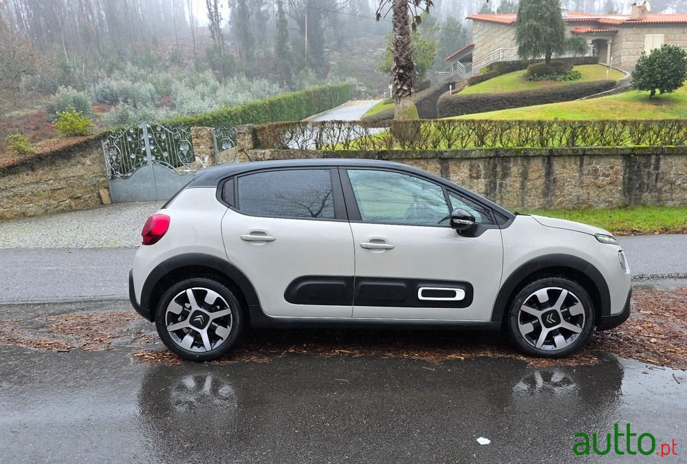 2022' Citroen C3 1.5 Bluehdi Feel photo #1