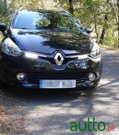 2015' Renault Clio Sport Tourer photo #1