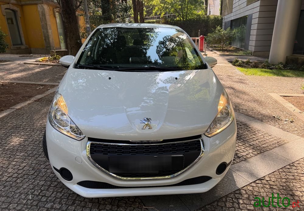 2015' Peugeot 208 Puretech 68 Like photo #5