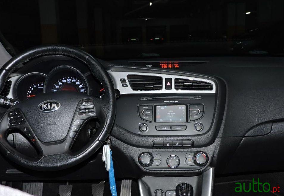 2014' Kia Ceed Sw photo #3