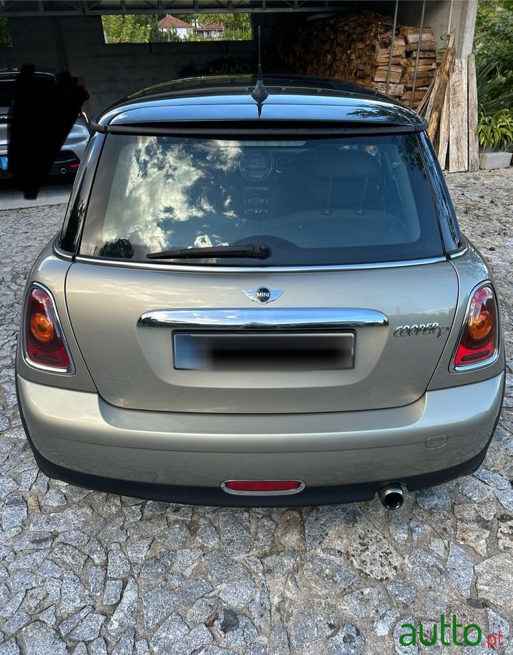 2009' MINI Cooper D photo #5