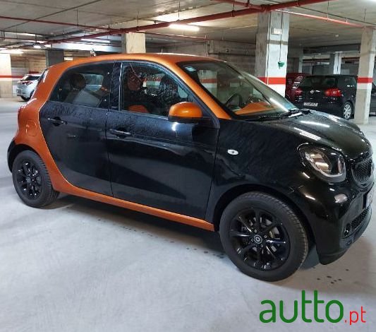 2017' Smart Forfour photo #1