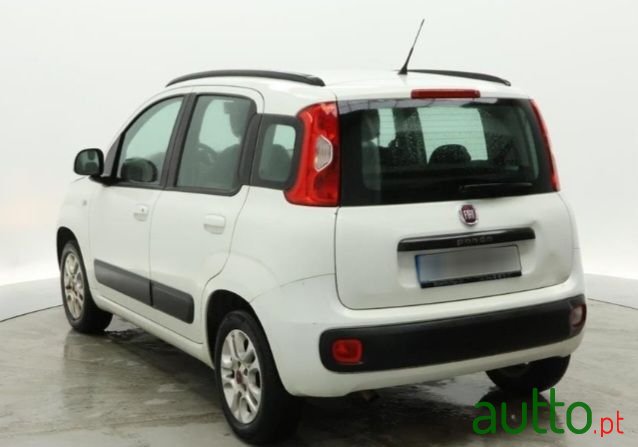 2014' Fiat Panda photo #2