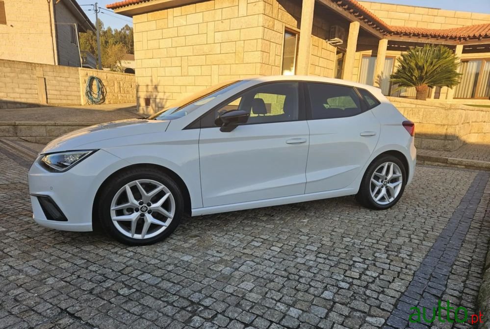 2021' SEAT Ibiza 1.0 Tsi Fr photo #3