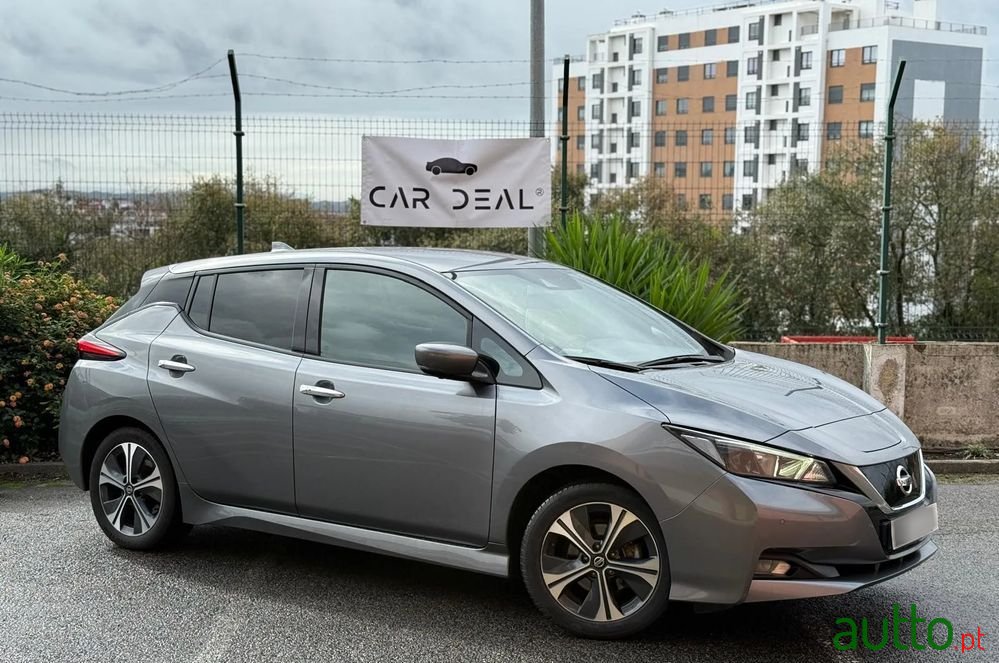 2022' Nissan Leaf Tekna photo #2