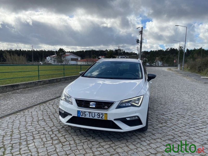 2017' SEAT Leon St photo #2