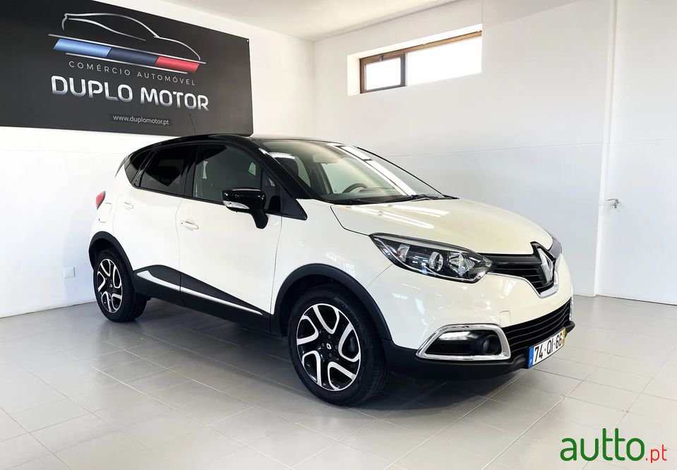 2015' Renault Captur photo #5