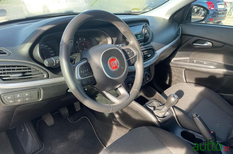 2019' Fiat Tipo photo #5
