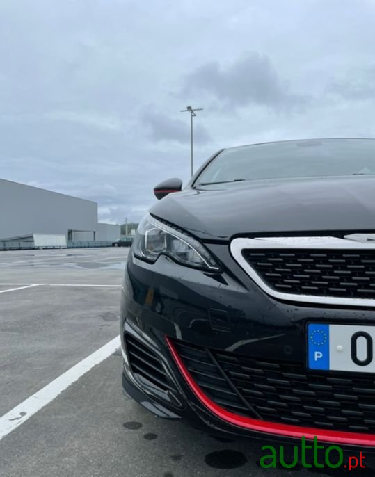 2015' Peugeot 308 photo #4